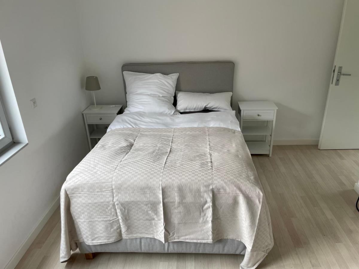 Ruhiges Und Schones Zimmer Nr 1 In Leer Nuttermoor Extérieur photo
